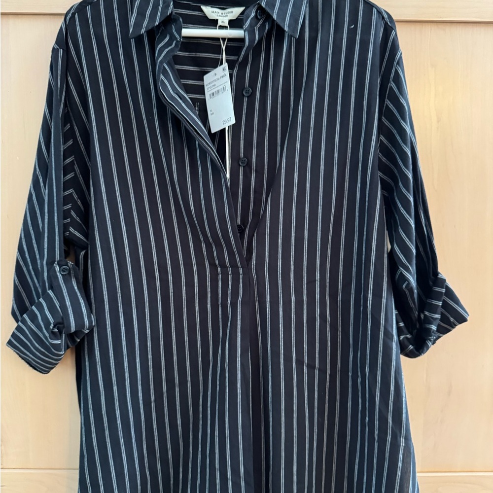 Max Studio Cotton Lightweight Tunic Black and White Stripe.